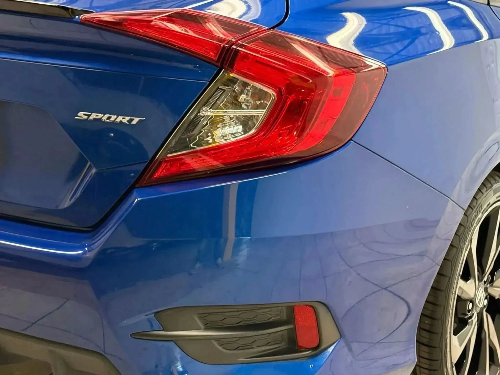 Used 2019 Honda Civic Sport image 10