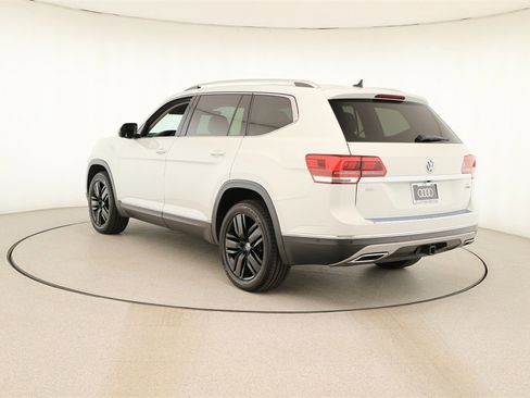 Used 2018 Volkswagen Atlas SEL Premium image 4