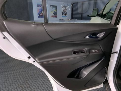 Used 2020 Chevrolet Equinox Premier AWD/4WD image 18
