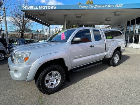 Used 2007 Toyota Tacoma PreRunner image 3