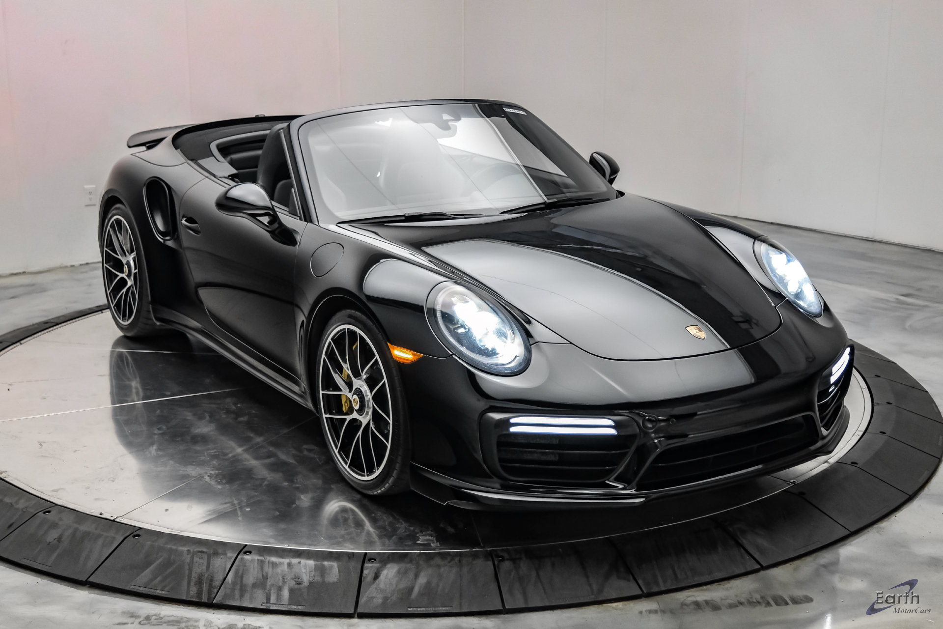 Used 2019 Porsche 911 Turbo S AWD/4WD image 32