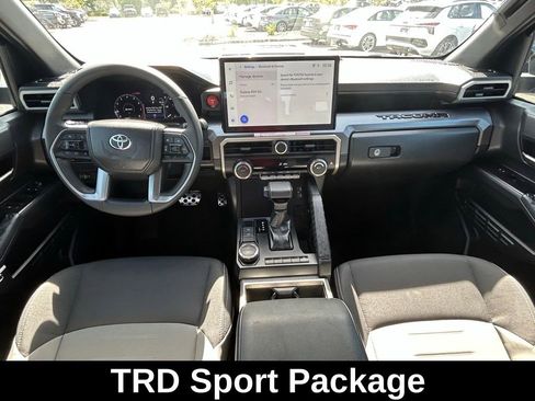 Used 2025 Toyota Tacoma TRD Sport image 10