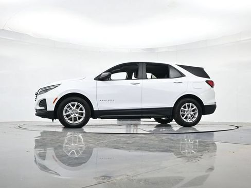 Used 2024 Chevrolet Equinox LS w/ LS Convenience Package FWD image 35
