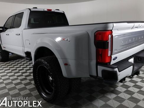 Used 2025 Ford F350 Platinum w/ Platinum Plus Package image 8