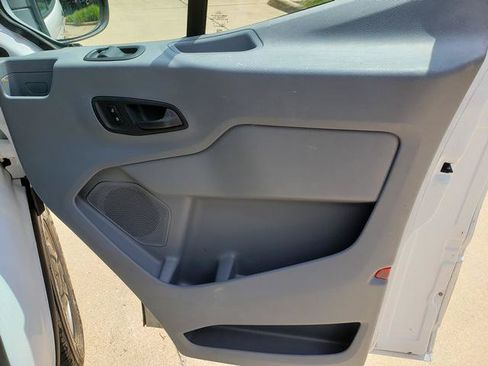 Used 2018 Ford Transit 150 XL RWD image 17