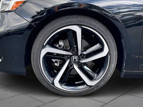 Used 2021 Honda Accord Sport image 11