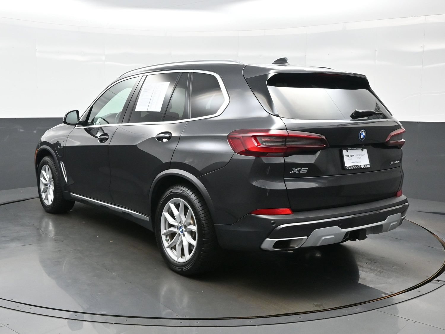 Used 2023 BMW X5 xDrive45e AWD/4WD image 4