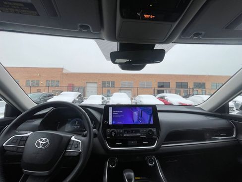Used 2025 Toyota Grand Highlander FWD image 34