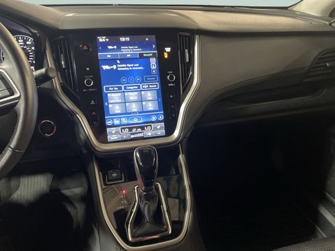 Used 2024 Subaru Outback Premium image 20