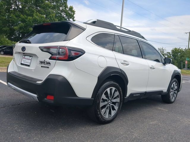 Used 2025 Subaru Outback Touring AWD/4WD image 4
