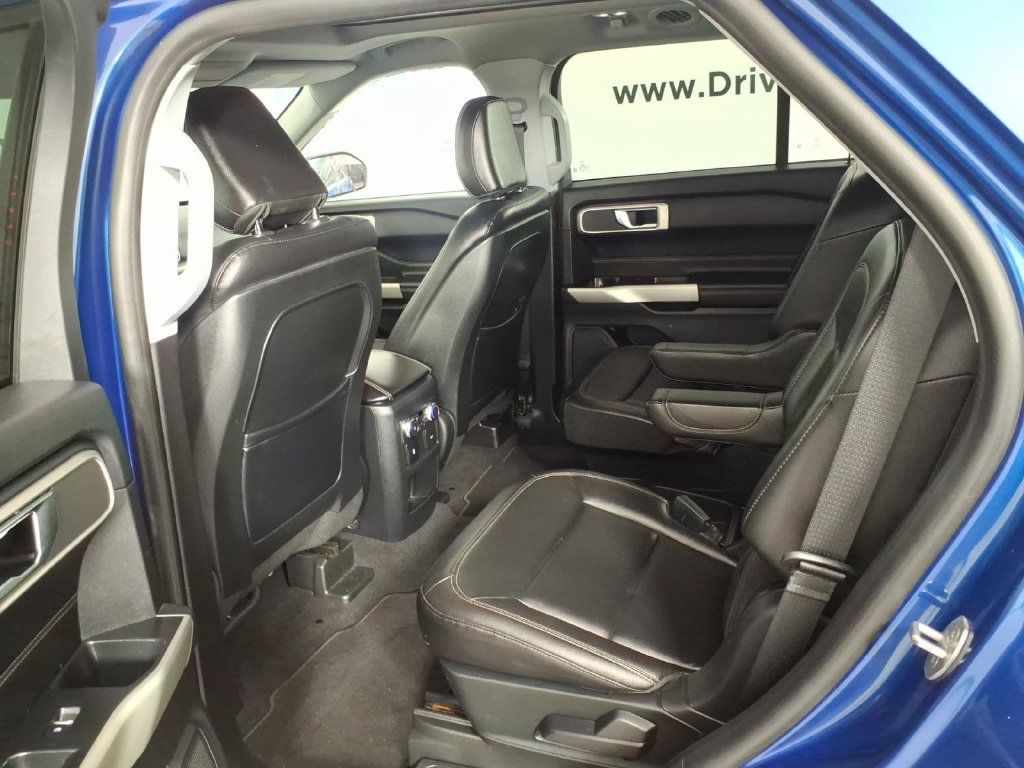 Used 2020 Ford Explorer XLT w/ Equipment Group 202A AWD/4WD image 9