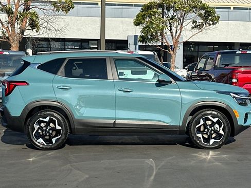 New 2026 Kia Seltos EX image 3