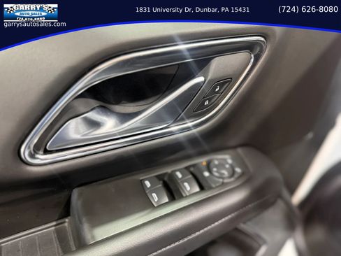Used 2022 GMC Yukon XL SLE w/ Max Trailering Package AWD/4WD image 16