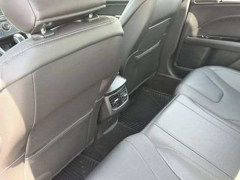 Used 2016 Ford Fusion Titanium FWD image 28