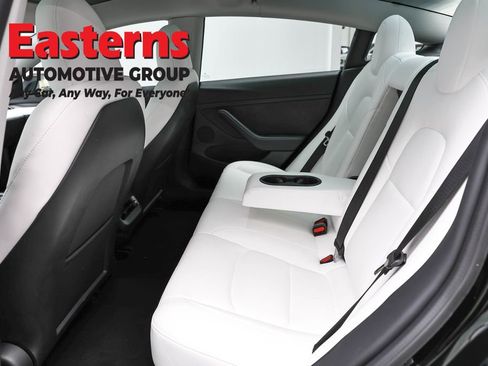 Used 2023 Tesla Model 3 Standard Range image 19