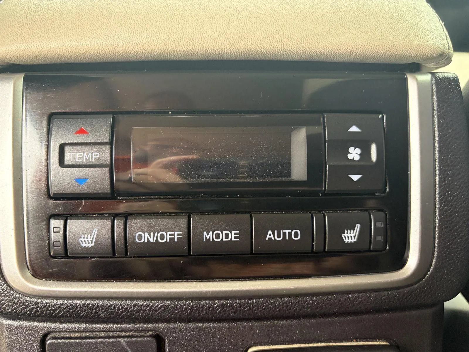 Used 2019 Subaru Ascent Limited w/ Popular Package #3 AWD/4WD image 26