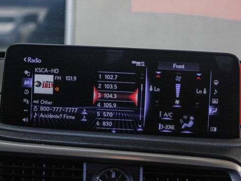 Used 2021 Lexus RX 350L FWD w/ Premium Package image 14