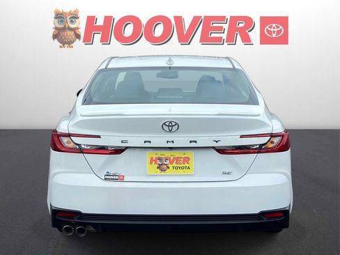 New 2026 Toyota Camry SE FWD image 3