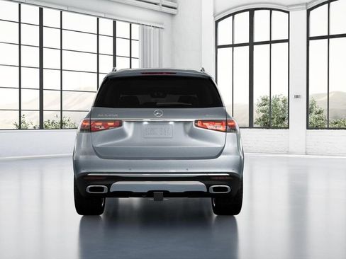 Certified 2026 Mercedes-Benz GLS 450 4MATIC image 25