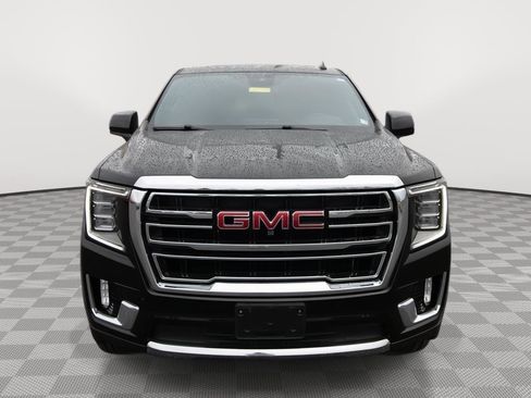 Used 2023 GMC Yukon SLT w/ SLT Premium Package AWD/4WD image 8