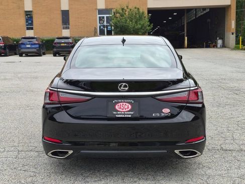 Used 2024 Lexus ES 350 w/ Premium Package FWD image 4