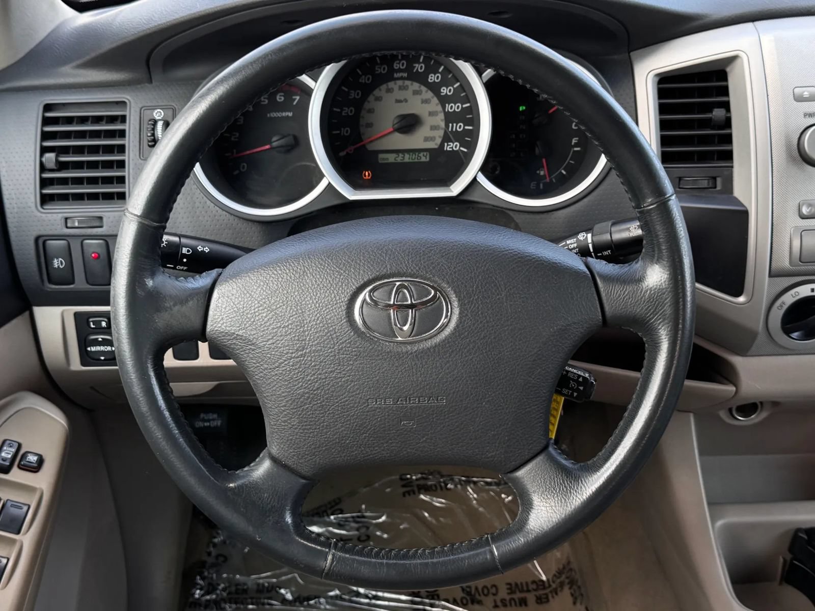 Used 2008 Toyota Tacoma PreRunner w/ SR5 Pkg #2 RWD image 4