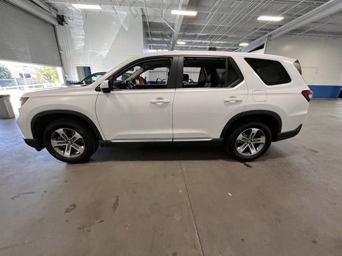 Used 2023 Honda Pilot EX-L image 6