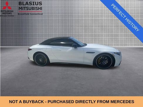 Used 2022 Mercedes-Benz SL 55 AMG 4MATIC w/ Driver Assistance Package image 21