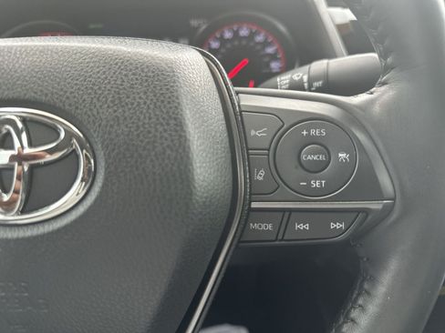 Used 2023 Toyota Camry XSE FWD image 31