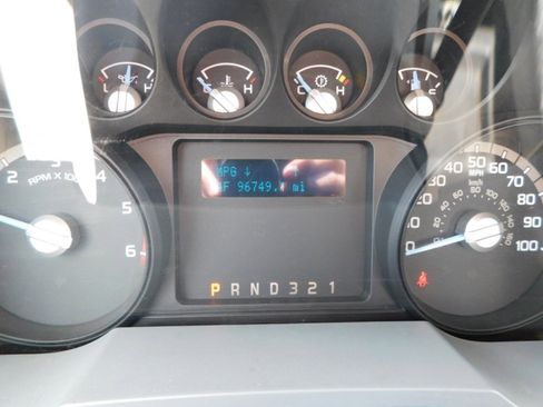 Used 2011 Ford F550 2WD Regular Cab Super Duty w/ PWR Equipment Group image 6