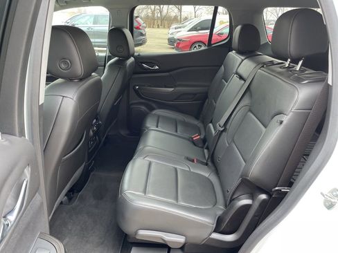 Used 2023 GMC Acadia SLT image 10