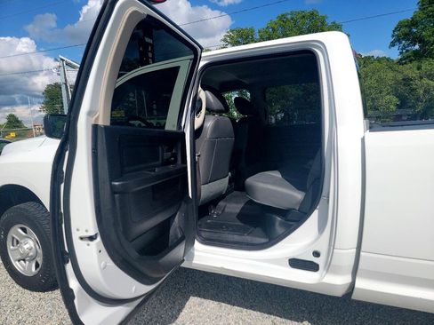 Used 2017 RAM 2500 Tradesman image 17