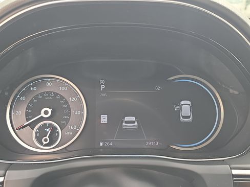 Used 2025 Genesis GV70 2.5T image 29