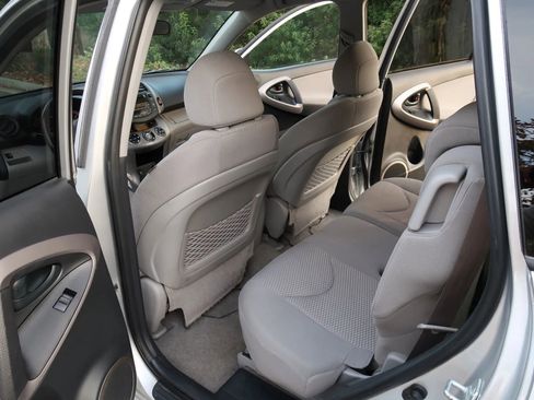 Used 2008 Toyota RAV4 Limited image 16