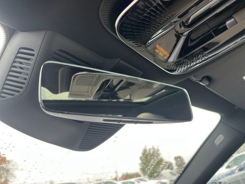 Certified 2025 Mercedes-Benz C 300 4MATIC Sedan image 25