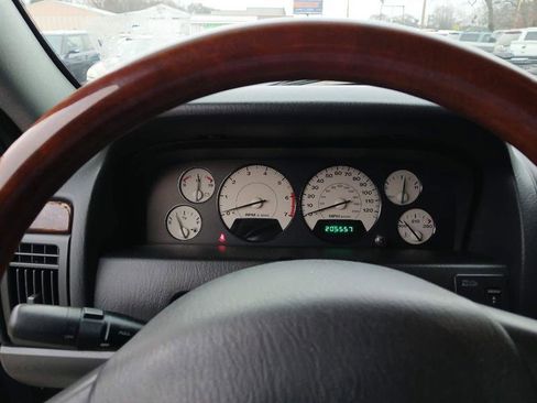 Used 2004 Jeep Grand Cherokee Overland image 14