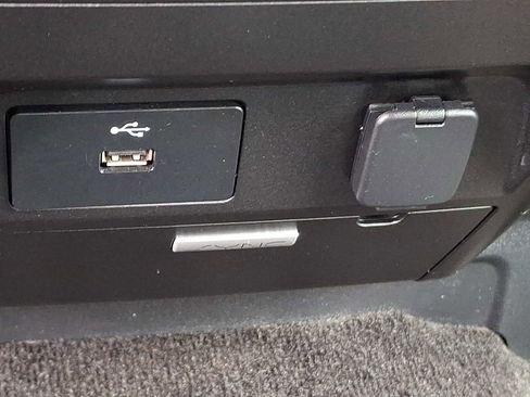 Certified 2017 Ford F150 XLT image 24