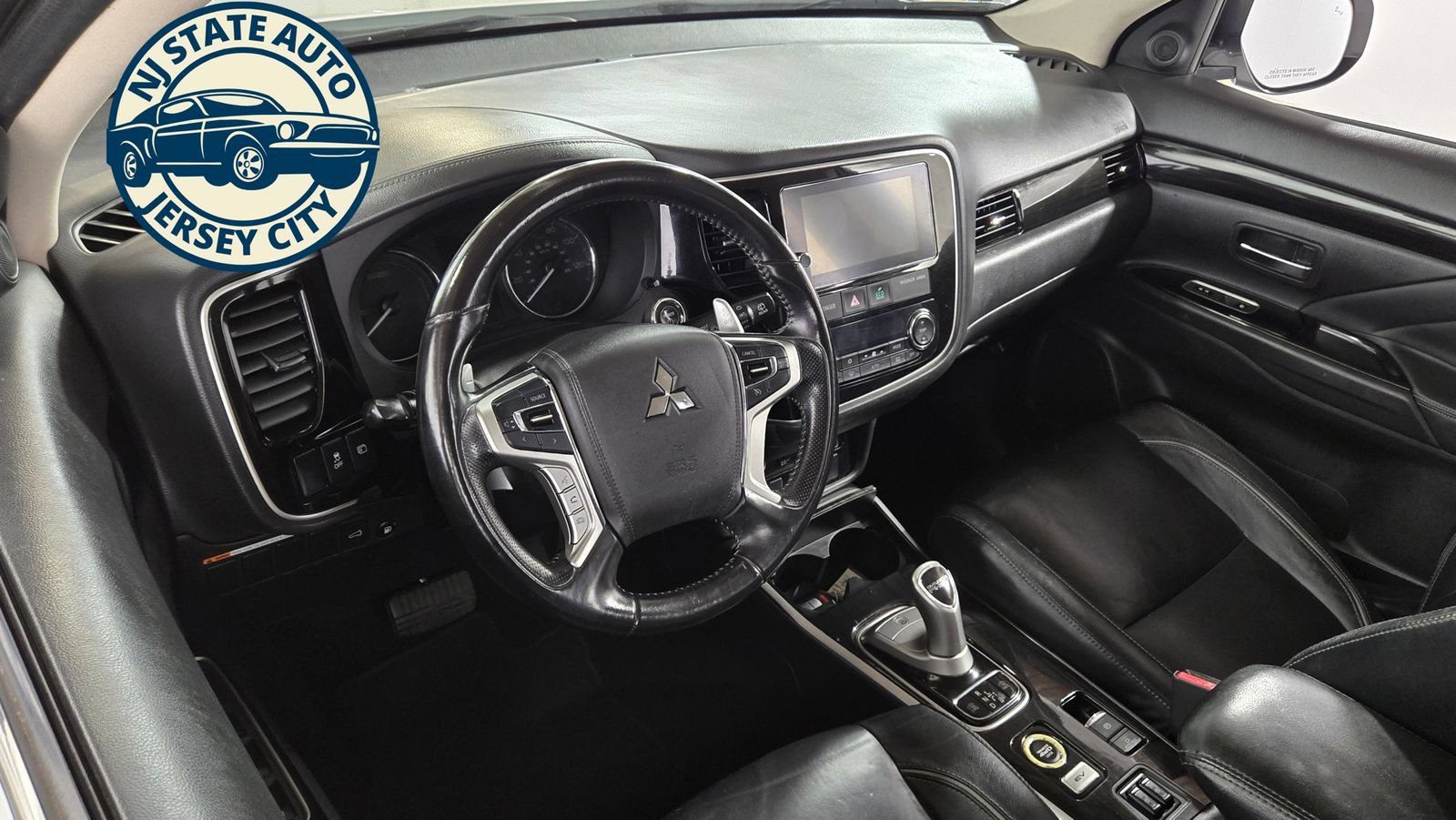 Used 2018 Mitsubishi Outlander SEL AWD/4WD image 11