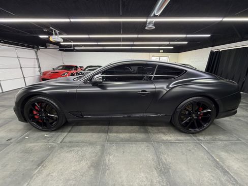 Used 2020 Bentley Continental GT image 3