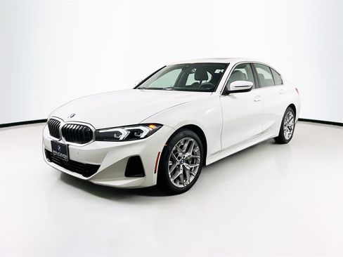 Used 2025 BMW 330i Sedan image 3