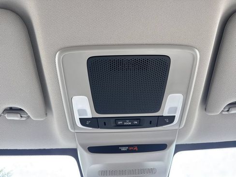 Certified 2026 Honda HR-V LX image 28