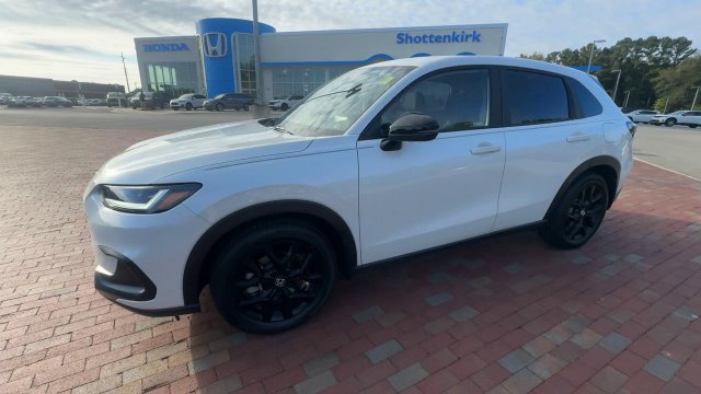 Certified 2024 Honda HR-V Sport image 7