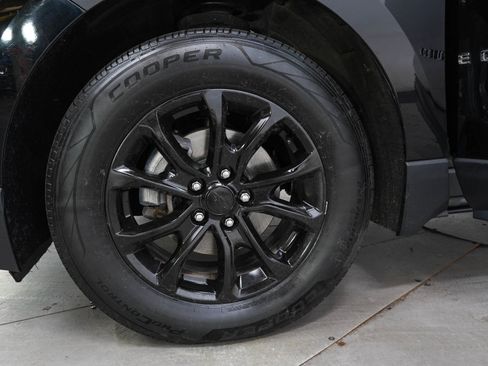 Used 2018 Chevrolet Equinox LT w/ Sun & Infotainment Package AWD/4WD image 29