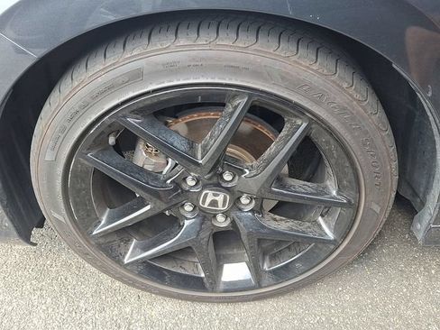Used 2023 Honda Civic Sport image 6