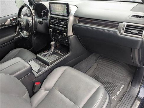 Used 2023 Lexus GX 460 Premium image 23