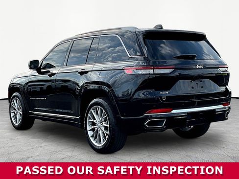 Used 2022 Jeep Grand Cherokee Summit w/ Luxury Tech Group V AWD/4WD image 4