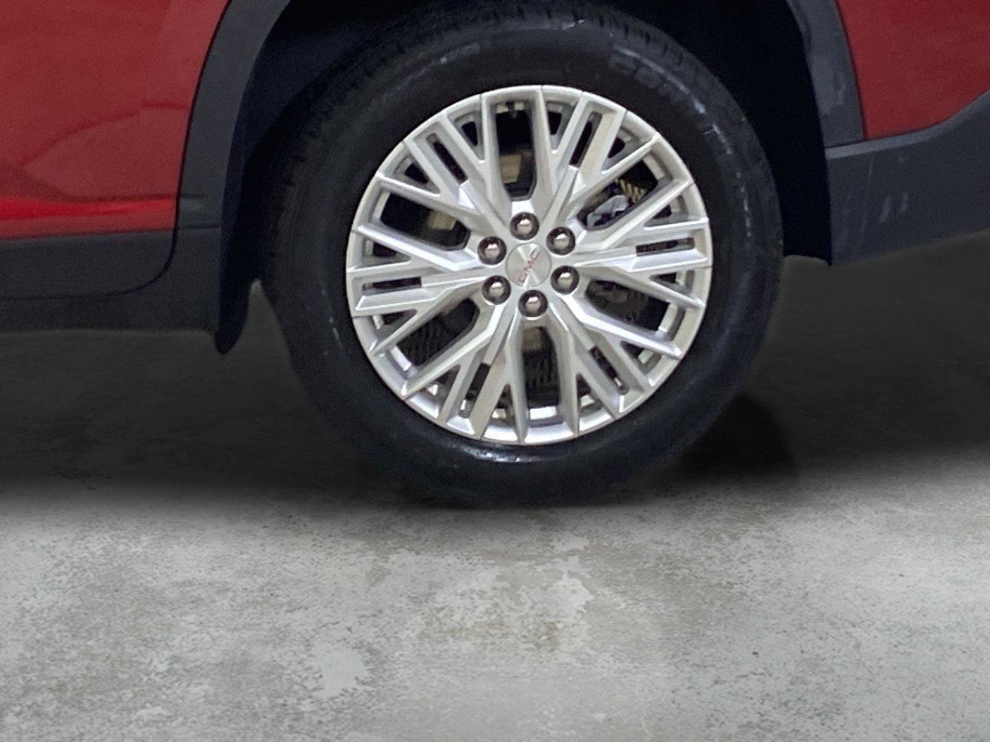 Certified 2024 GMC Acadia Elevation w/ LPO, Floor Liner Package AWD/4WD image 9