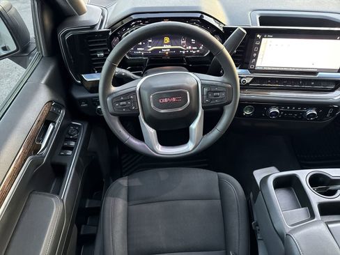 Used 2024 GMC Sierra 1500 Elevation image 28