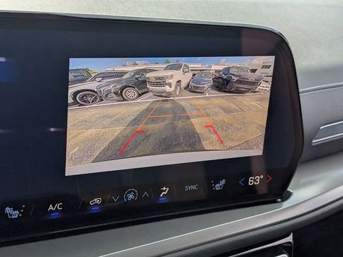New 2026 Chevrolet Traverse LT FWD image 11