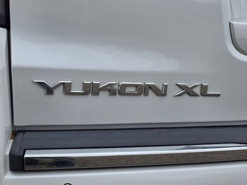 Used 2019 GMC Yukon XL Denali w/ Denali Ultimate Package image 32